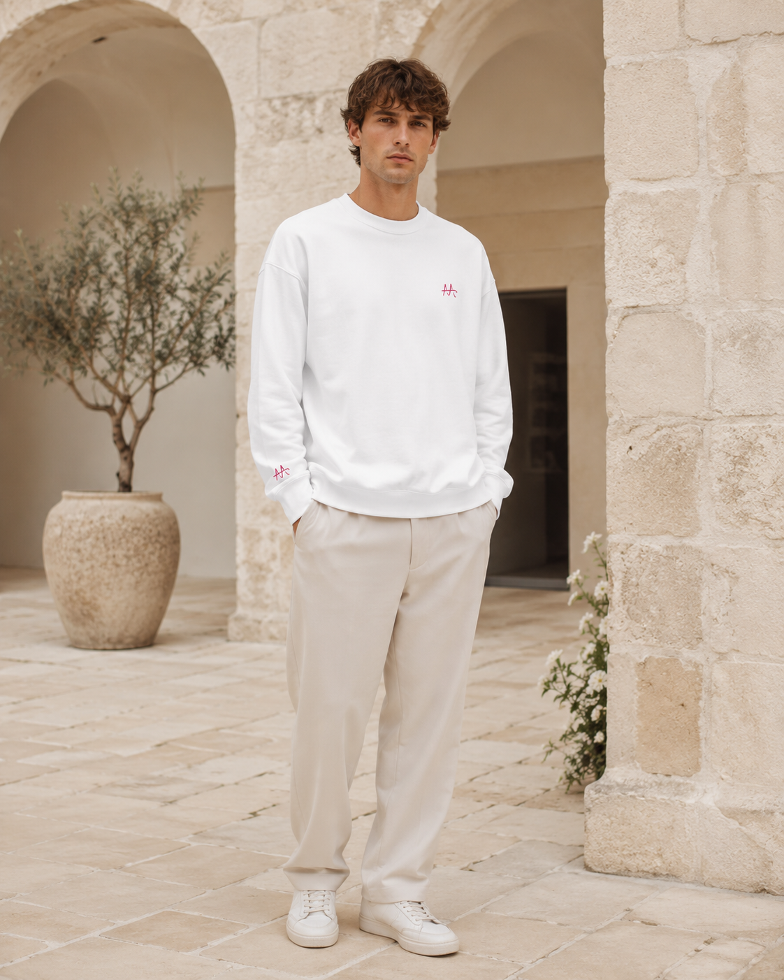 Hirono sports sweater Main image