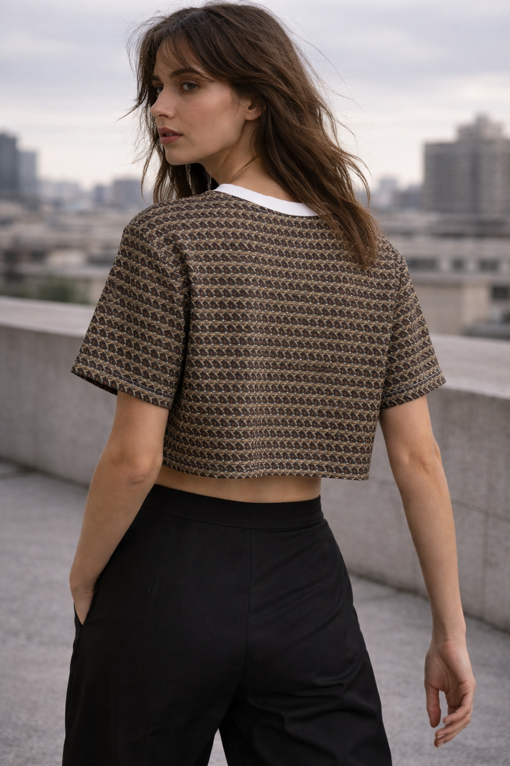 Womens Crop Tee Musée